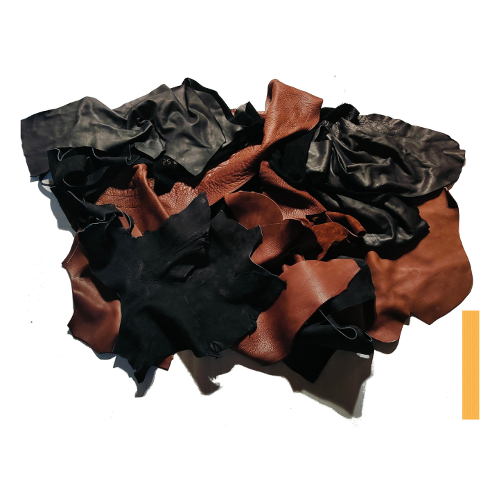 10 kg Chutes de Cuir de 2nd choix Peau de Taurillon Marron et Noir, Tannerie HASS et Rémy Carriat